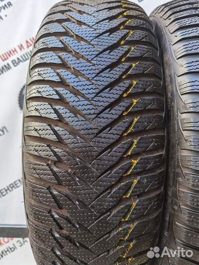 Goodyear UltraGrip 8 205/60 R16 96H