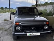 ВАЗ (LADA) 4x4 (Нива) 1.7 MT, 2011, 200 700 км, с пробегом, цена 440 000 руб.