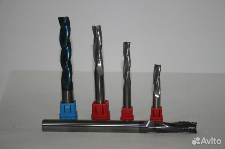 Фрезы концевые по дереву для ручного фрезера и чпу