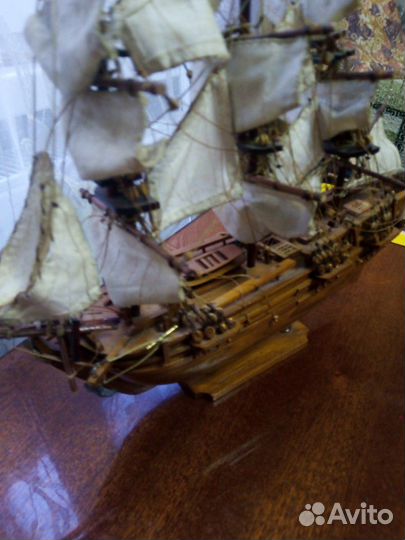 Модель корабля