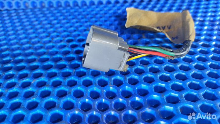 Разъем моторчика эсп Mitsubishi Lancer 9