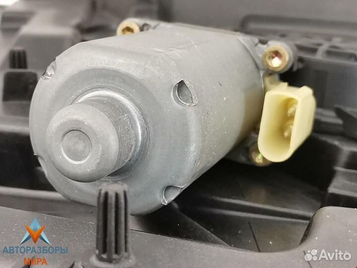 Стеклоподъемник передний правый Ford Fusion 2003