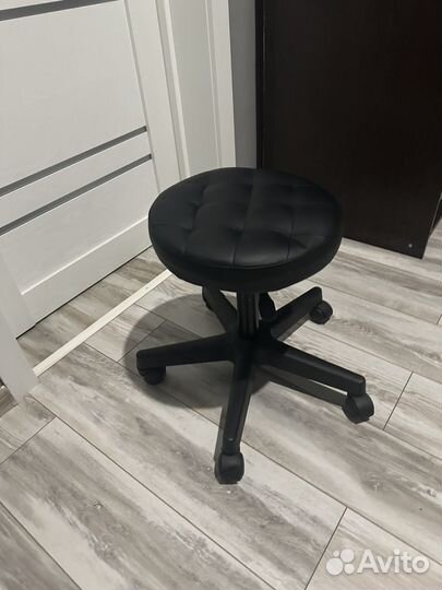 Стул на колесах бу