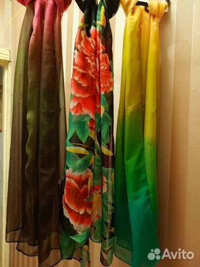 Женские шарфы и платки