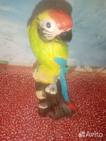 Вазы и статуэтки