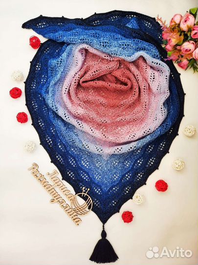 Бактус ручной работы (Платок шаль)