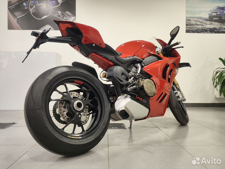 Ducati Panigale V4, 2024