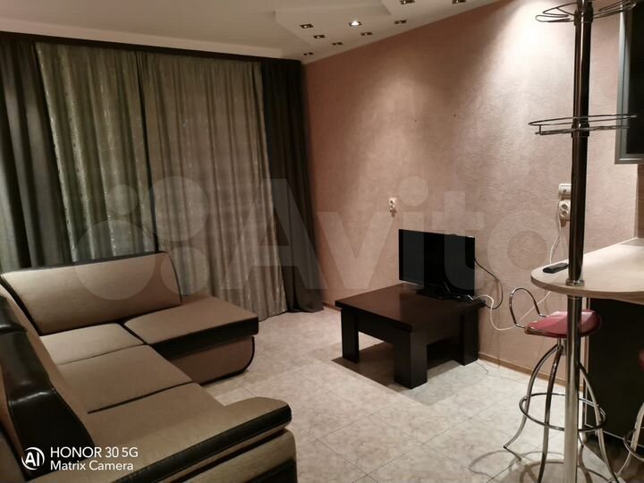 4-к. квартира, 80 м², 1/5 эт.
