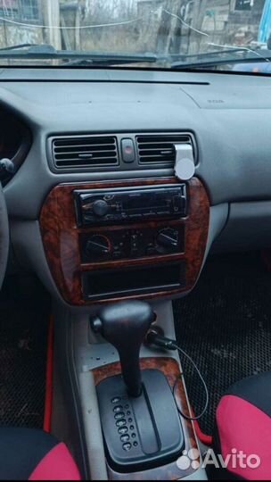 Mitsubishi Galant 2.4 AT, 2000, битый, 250 000 км