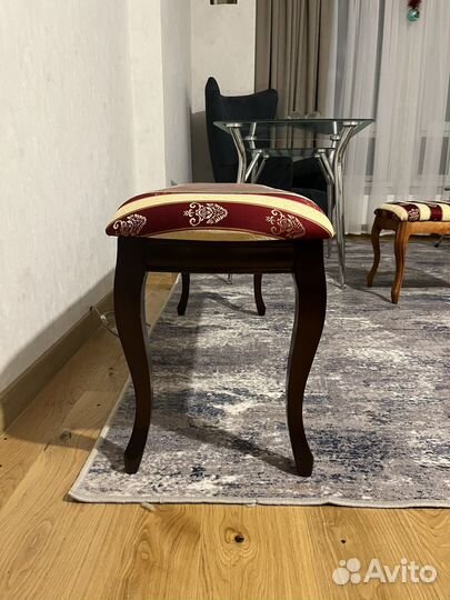 Банкетка в прихожую