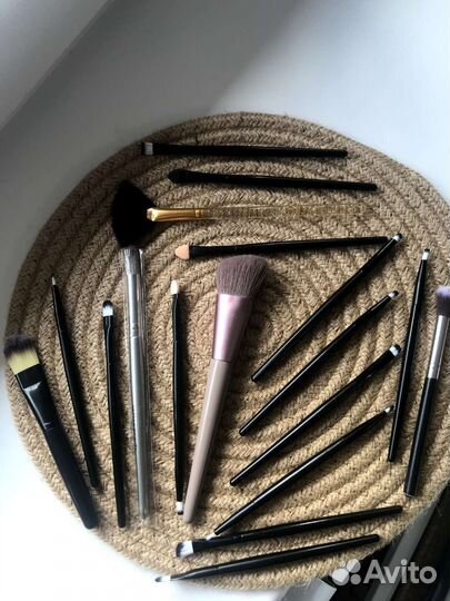 Кисти для макияжа