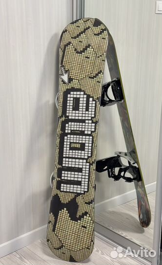 Сноуборд с креплениями 145