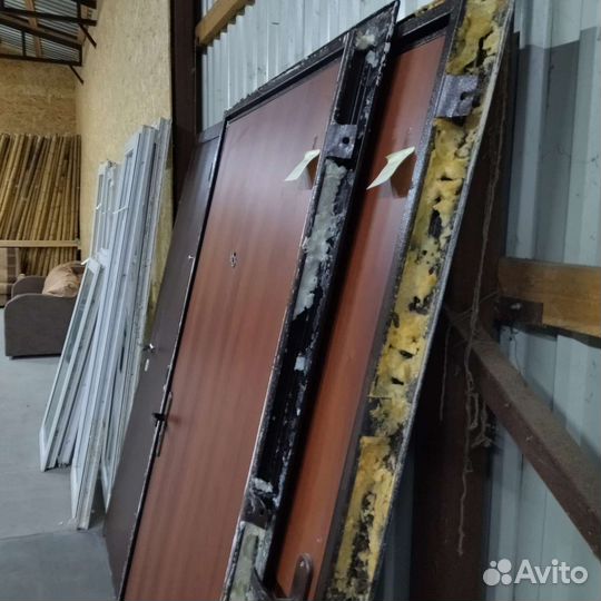 Дверь входная металлическая