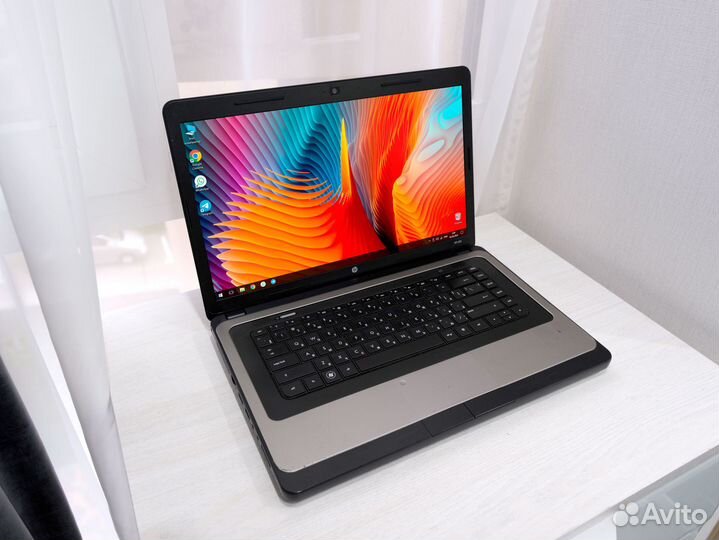 Мощный офисный ноутбук HP (8 Гб озу)