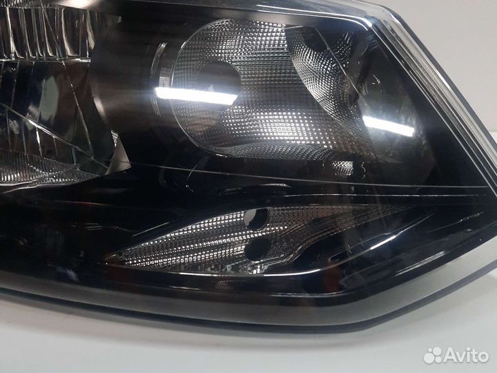 Фара правая volkswagen polo 10-15