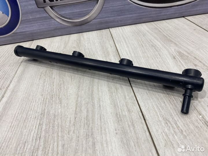 Рампа топливная Renault symbol 2 NEW 08