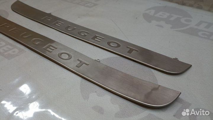 Накладка на порог (наружная) Peugeot 308 4A EP6