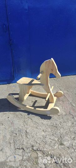 Детская лошадка качалка