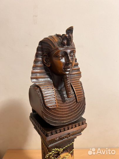 Украшение офиса или дома: статуя Тутанхамон