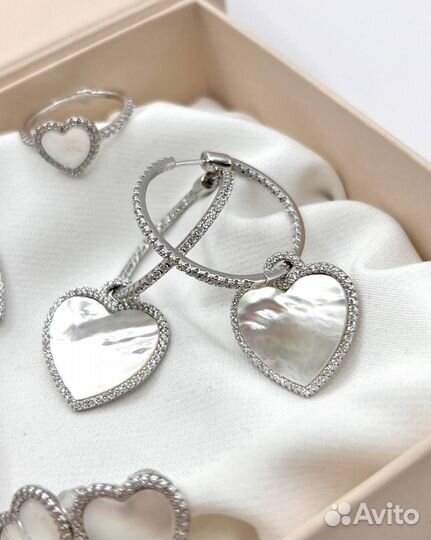 Серьги и кольцо apm Monaco