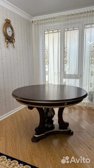 Кухонный стол