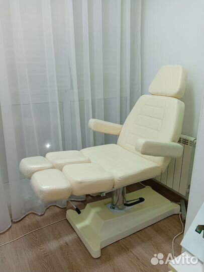 Педикюрное кресло на гидравлике