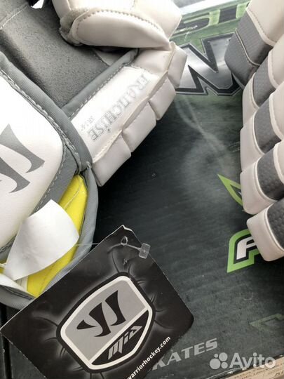 Перчатки Warrior Franchise MIA 14”