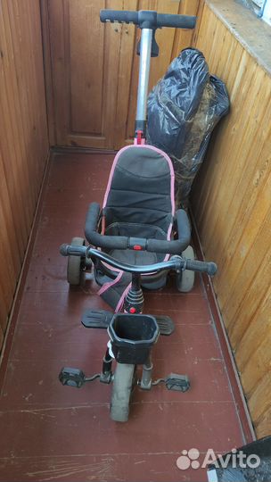 Детский трехколесный велосипед