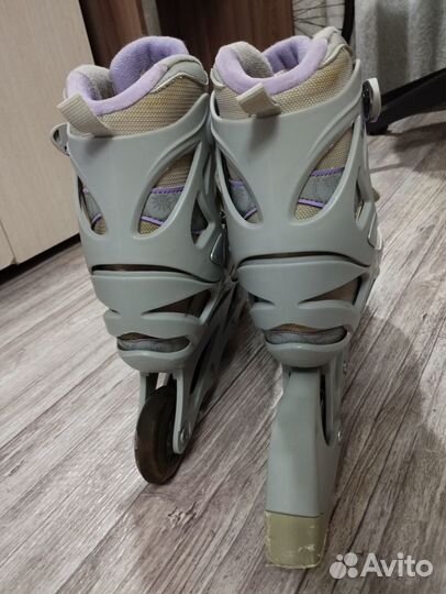 Роликовые коньки женские Reaction B104, размер 39