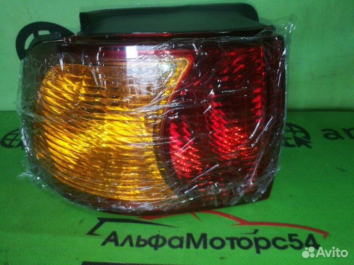 Стоп-сигнал задний левый Toyota Ipsum SXM10 3S-FE