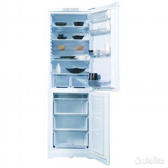 Холодильник Hotpoint-Ariston rmba 2200. LH бу