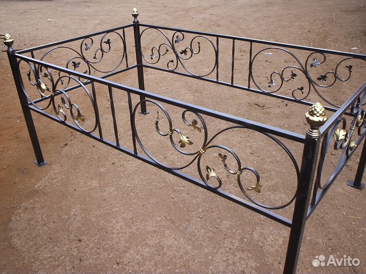 Оградки ритуальные