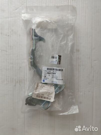 Петля капота правая Lacetti 96417505