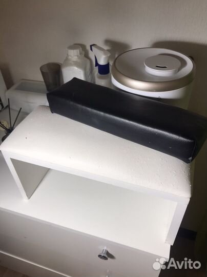 Подставки для рук маникюрные