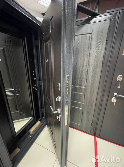Дверь металлическая
