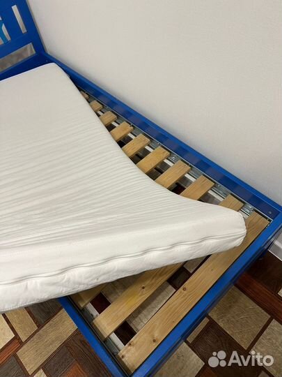 Детская кровать IKEA с матрасом