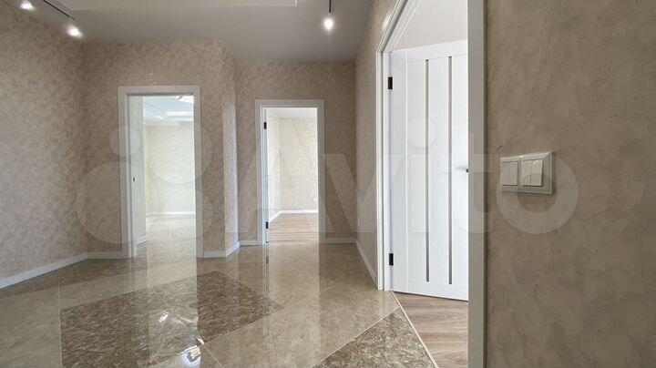 2-к. квартира, 71,3 м², 21/24 эт.