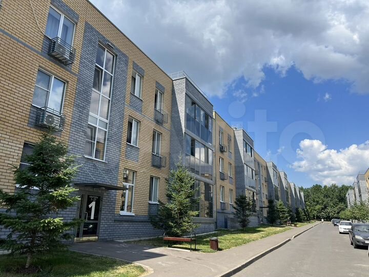 2-к. квартира, 45 м², 3/3 эт.