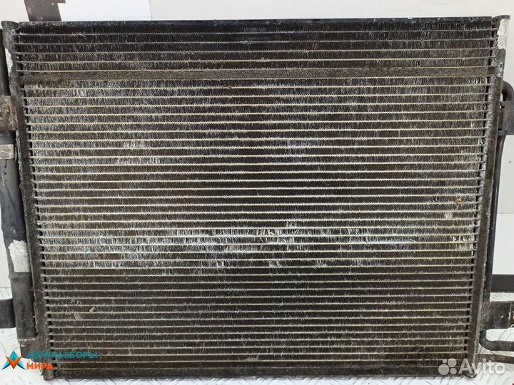 Радиатор кондиционера Volkswagen Touran 2004