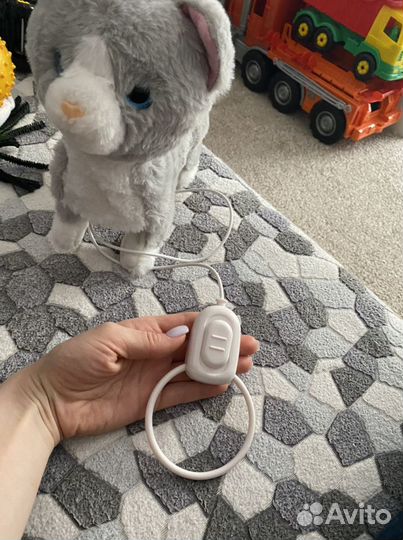 Интерактивная игрушка(новая) из Кари