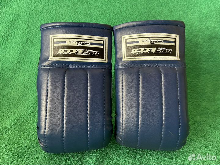 Боксерские перчатки Leco