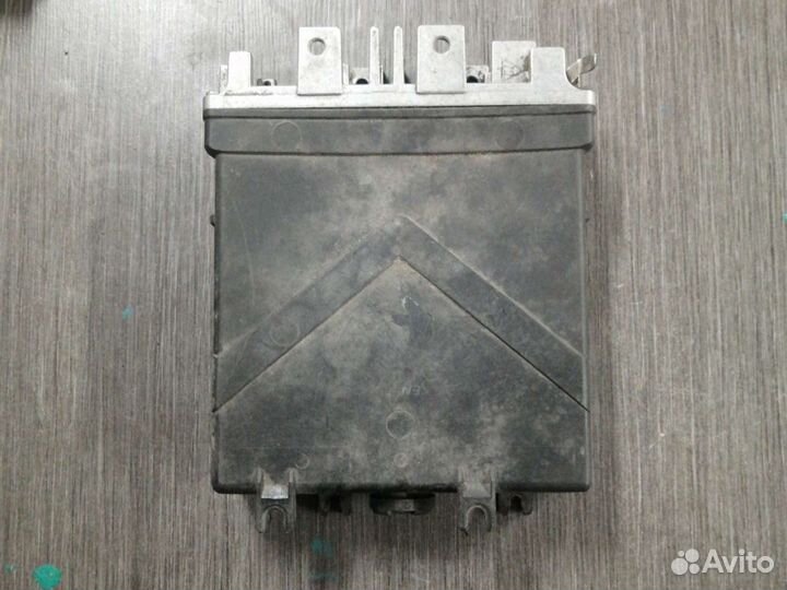 Эбу для Volkswagen Passat B4 2.0 инжектор