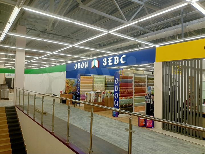 Секция под двери в ТЦ Аксон 80 м²