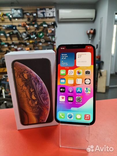 iPhone Xs, 64 ГБ