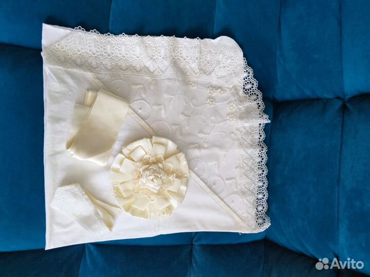 Уголок и бант на выписку