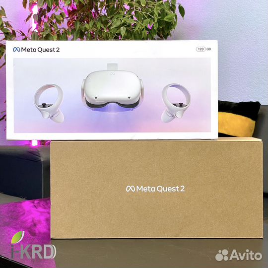 Коробка Oculus Quest 2 / Зарядка / Шнур