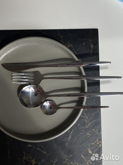 Набор столовых приборов 8 штук
