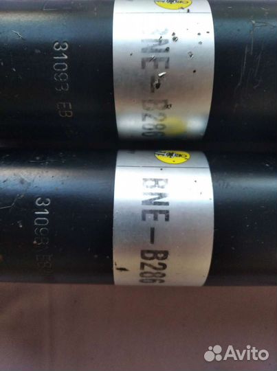 Продам задние стойки