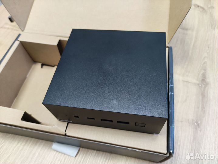 Mini Pc asus PN64 i7-12700H