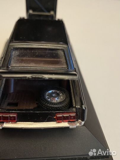 Модели СССР 1:43 саратов газ 3102 ЗИЛ 117